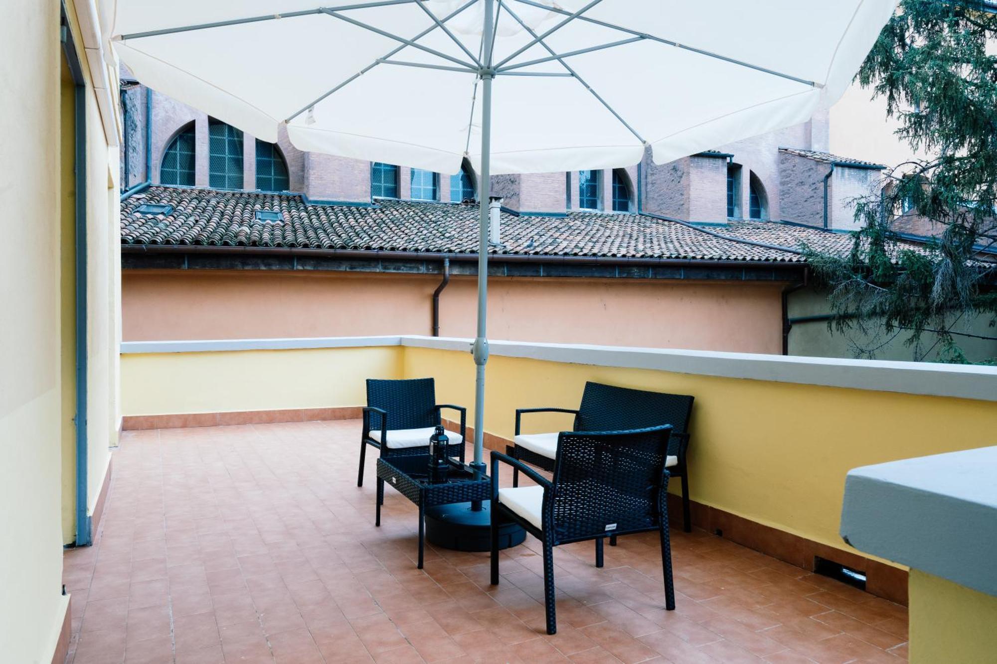 Indipendenza Mansion City Centre Bologna Kültér fotó